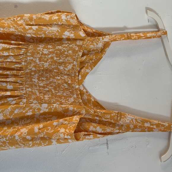 Yellow dress from Old Navyy - Picture 4 of 5